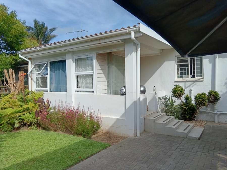 1 Bedroom Property for Sale in Bergsig Western Cape